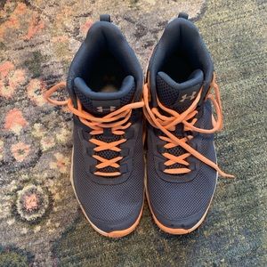 4/$25 youth basketball shoes